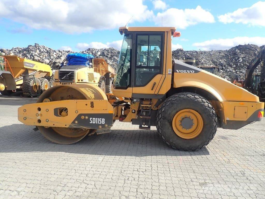 Volvo SD 115 Trilrolwalsen