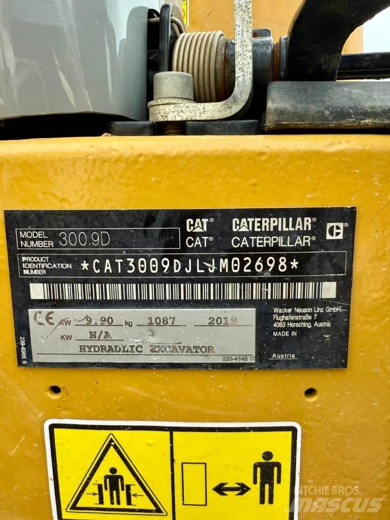 CAT 300.9 D Minigraafmachines < 7t