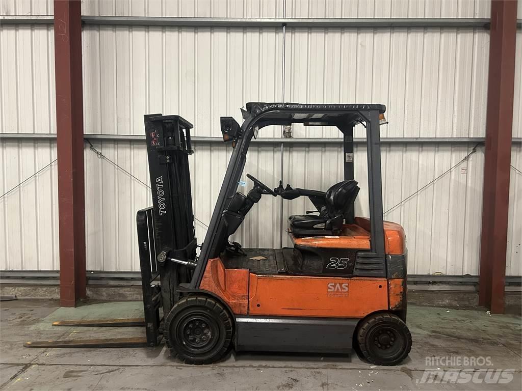 Toyota 7FBMF25 Elektrische heftrucks