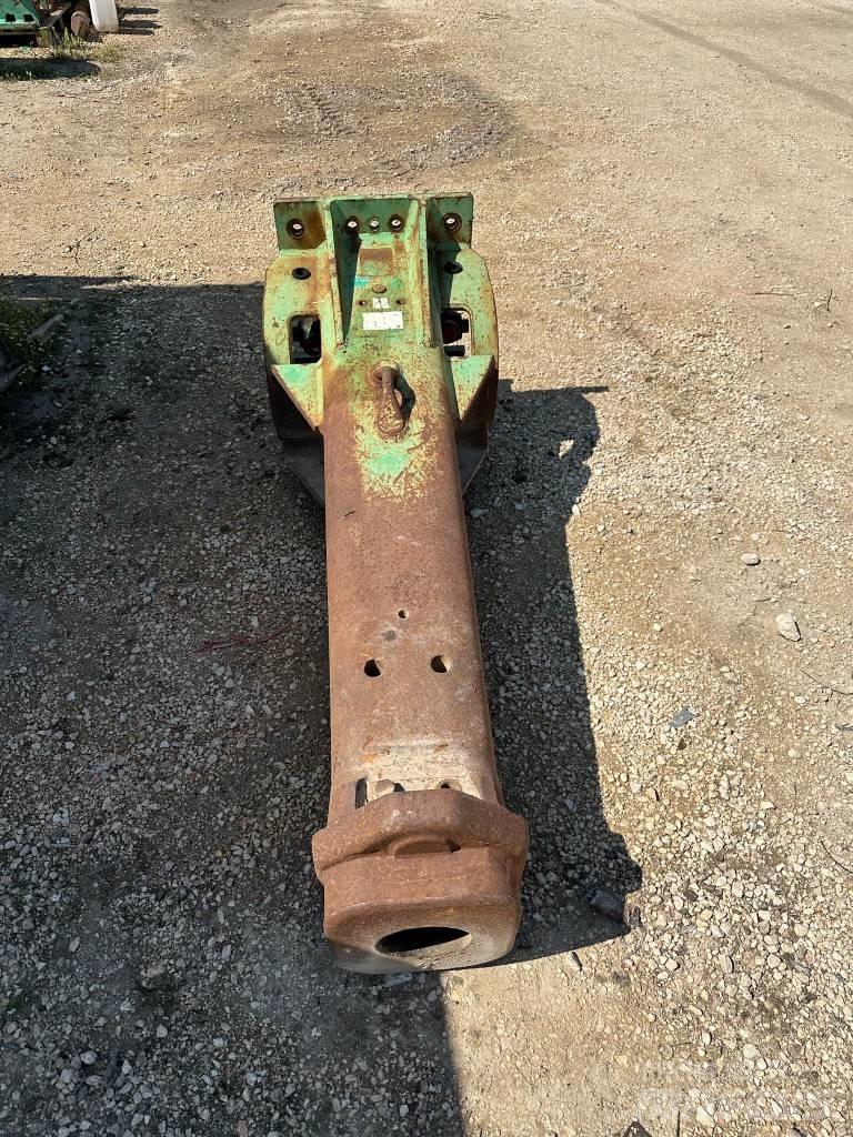 Montabert V 32 Hamers en brekers