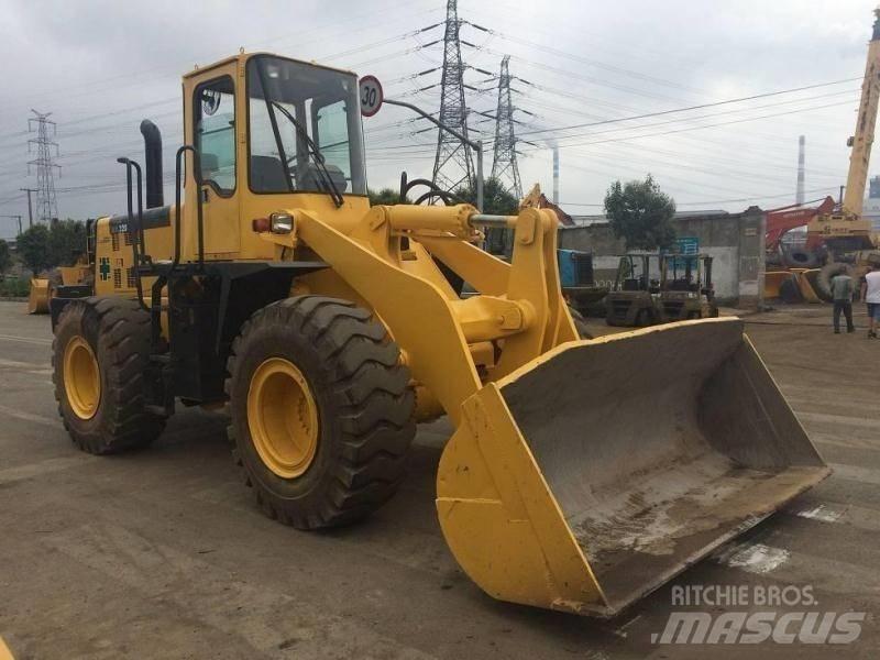 Komatsu WA 320 Graaf-laadcombinaties