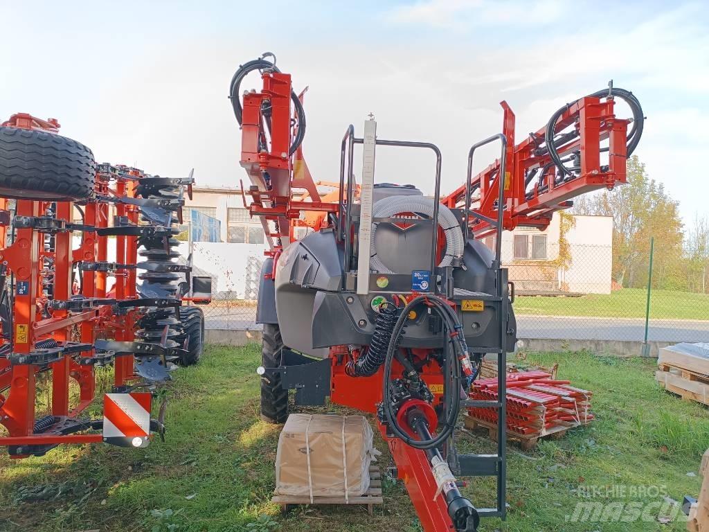 Kuhns Mfg LEXIS Getrokken spuitmachines