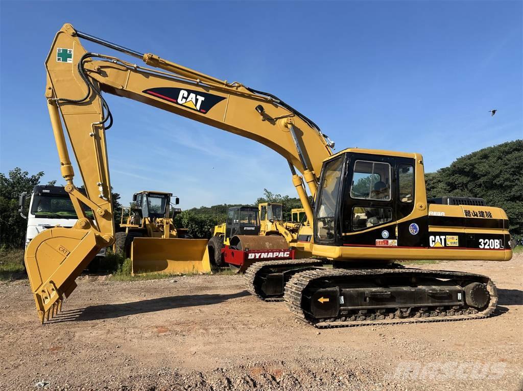 CAT 320 B Rupsgraafmachines
