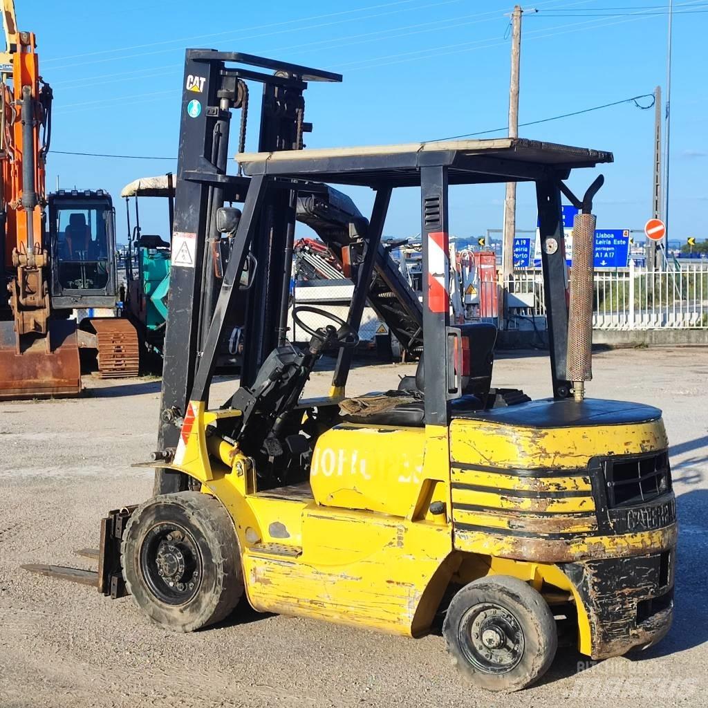 CAT DP 25 Diesel heftrucks