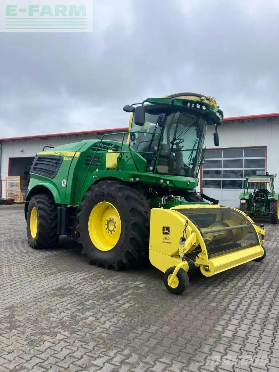 John Deere 8600i Zelfrijdende veldhakselaars