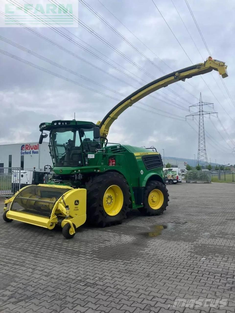 John Deere 8600i Zelfrijdende veldhakselaars