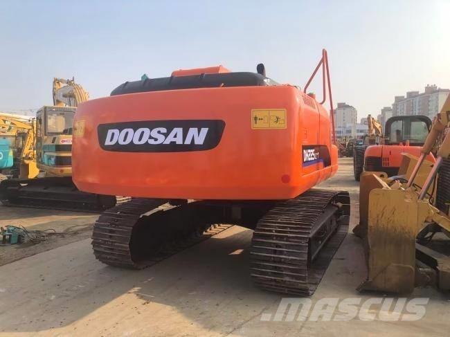 Doosan DH 225 LC-9 Rupsgraafmachines