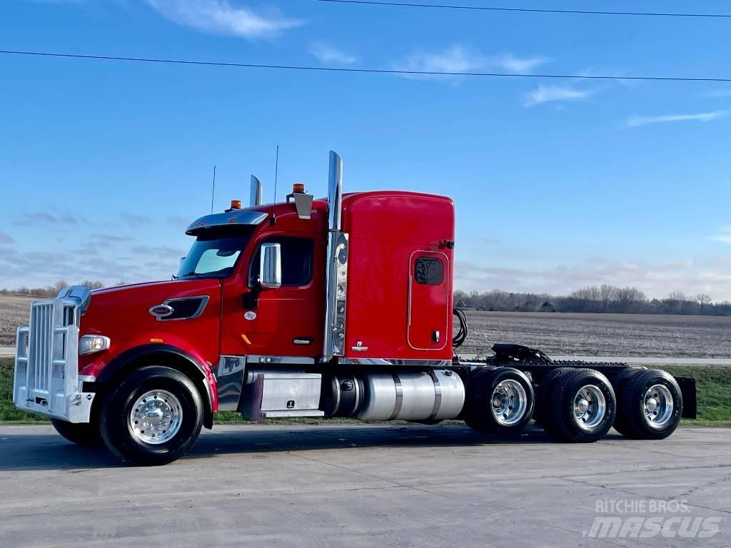 Peterbilt 567 Trekkers