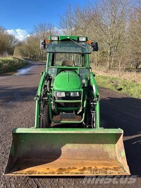 John Deere 2720 Compacttrekkers