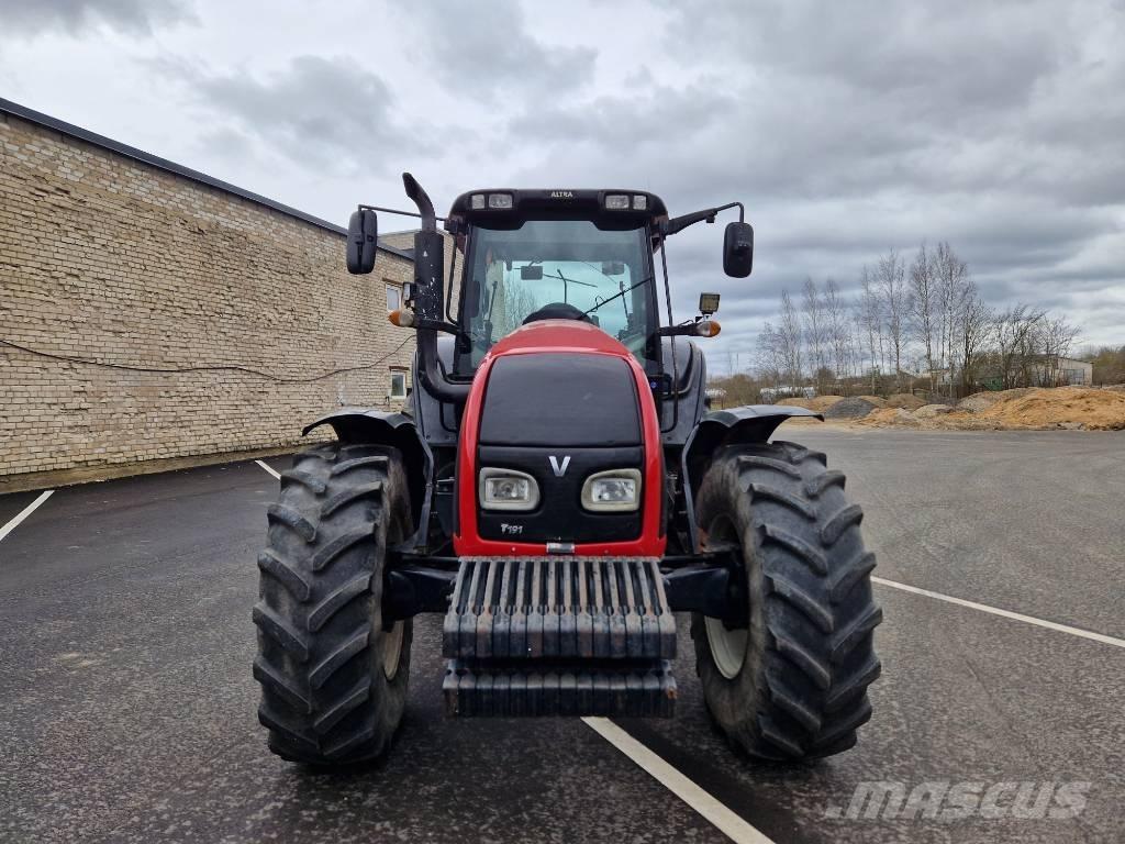 Valtra T 191 Advance Tractoren