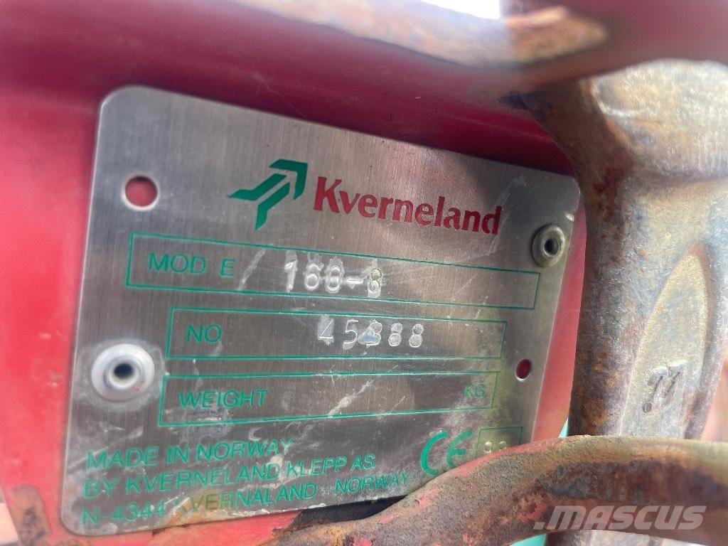 Kverneland E 160-8 Wentelploegen
