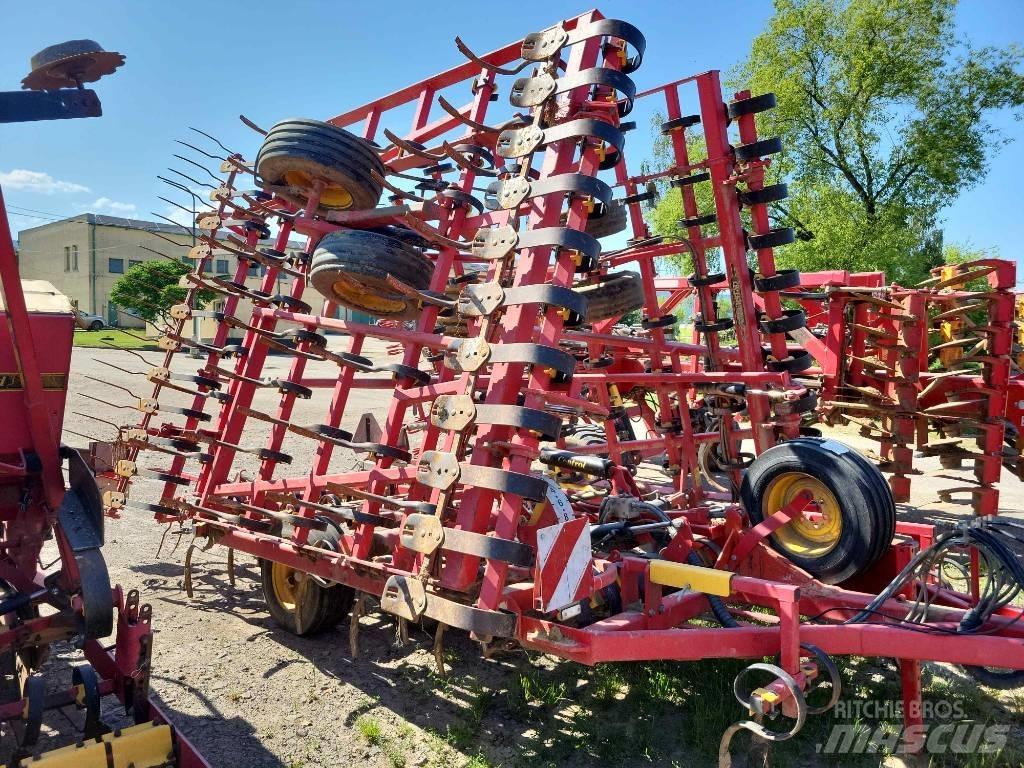 Väderstad NZA800 Cultivatoren