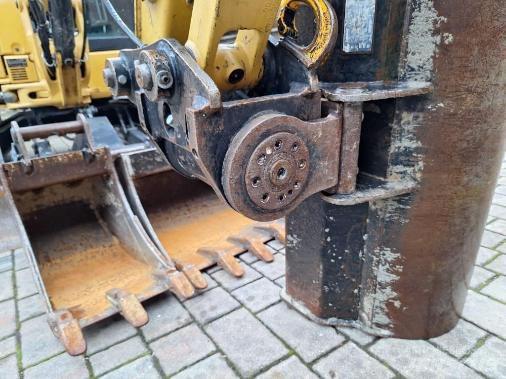 CAT 305 E2 + Powertilt Minigraafmachines < 7t