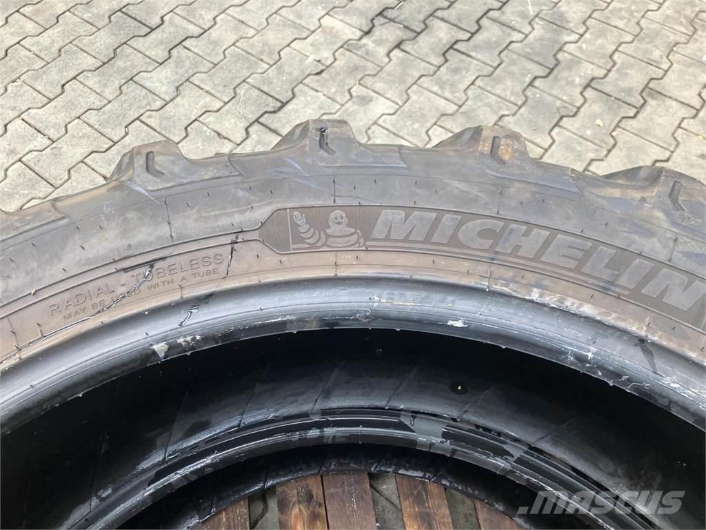 Michelin 320/85R38 Banden, wielen en velgen