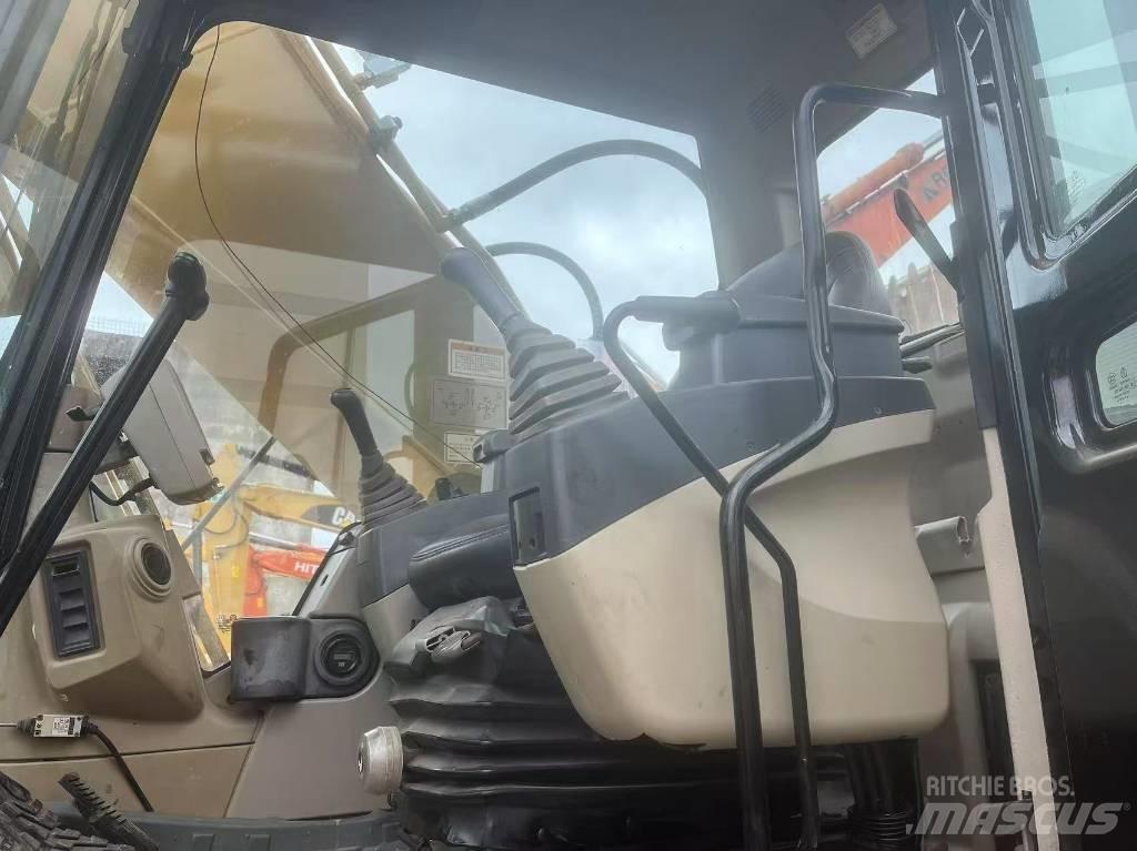 CAT 325C Rupsgraafmachines