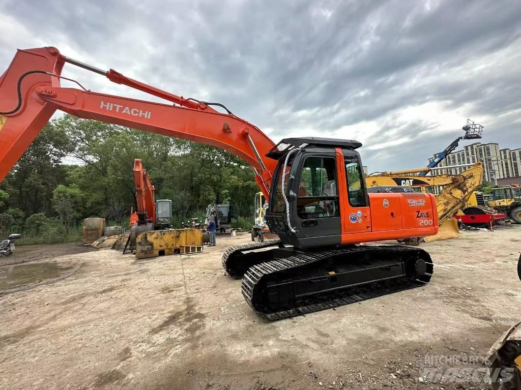 Hitachi ZX 200 Rupsgraafmachines
