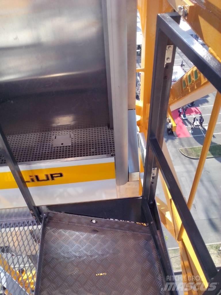 Liebherr LiUp 200 Takels, lieren en materiaalliften