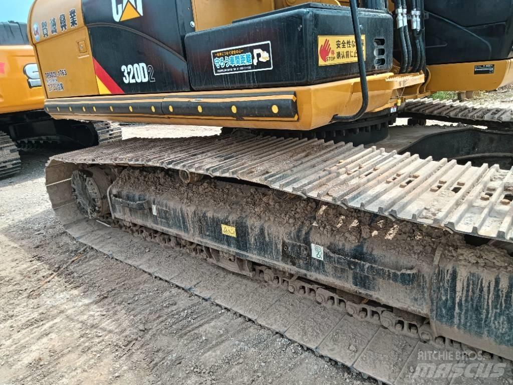 CAT 320D2 Midigraafmachines 7t - 12t