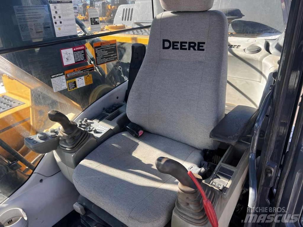 DEERE 210G LC Rupsgraafmachines