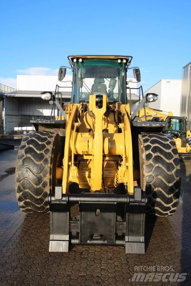 CAT 966M Wielladers
