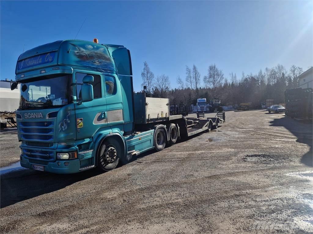 Scania R520 Vrachtwagens voor bosbouwmachines