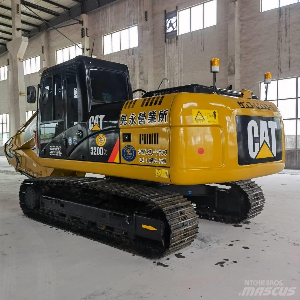 CAT 320 D2 Rupsgraafmachines