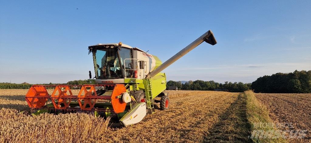 CLAAS Avero 240 Maaidorsmachines