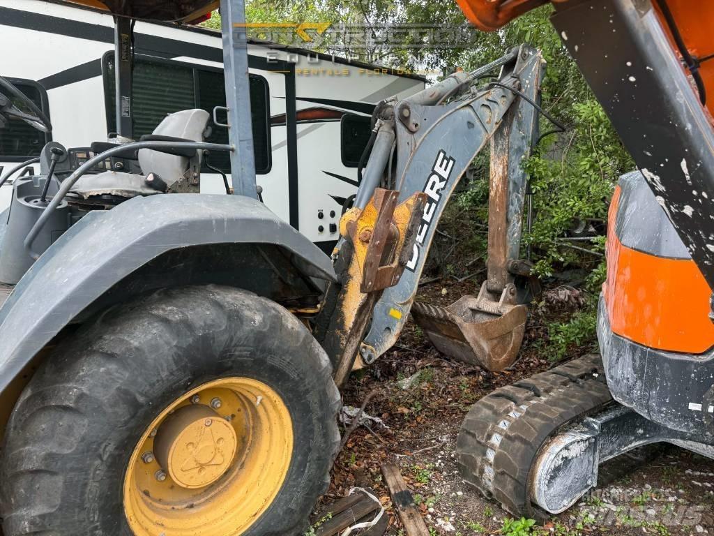 DEERE 310J Graaf-laadcombinaties