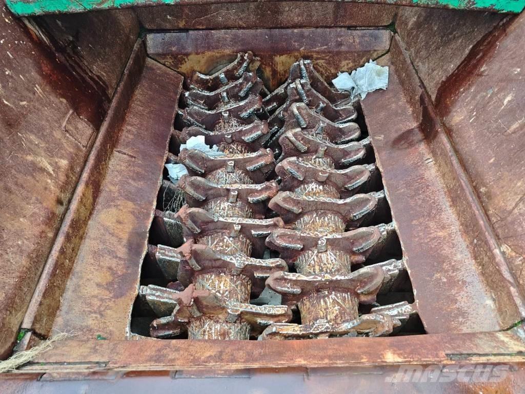 Haas 700x2000 Shredders