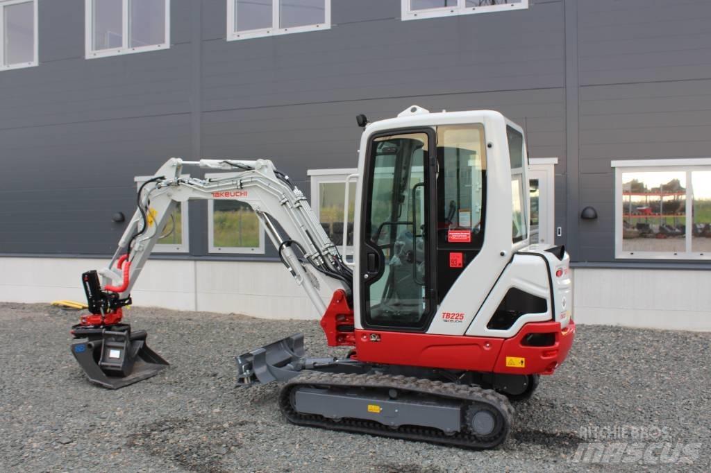 Takeuchi TB 225 Minigraafmachines < 7t