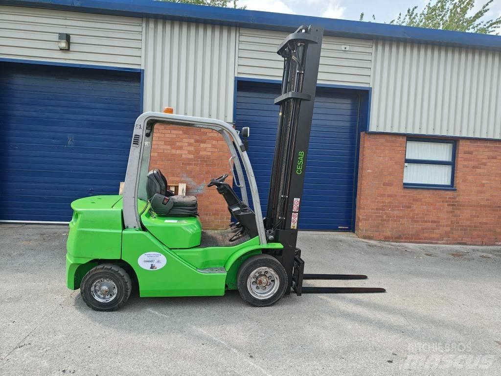 Cesab M 325 Diesel heftrucks