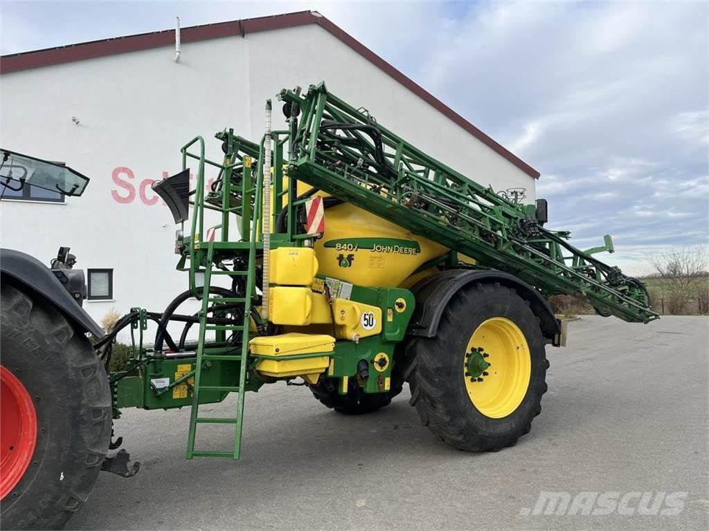 John Deere 840 TF Getrokken spuitmachines