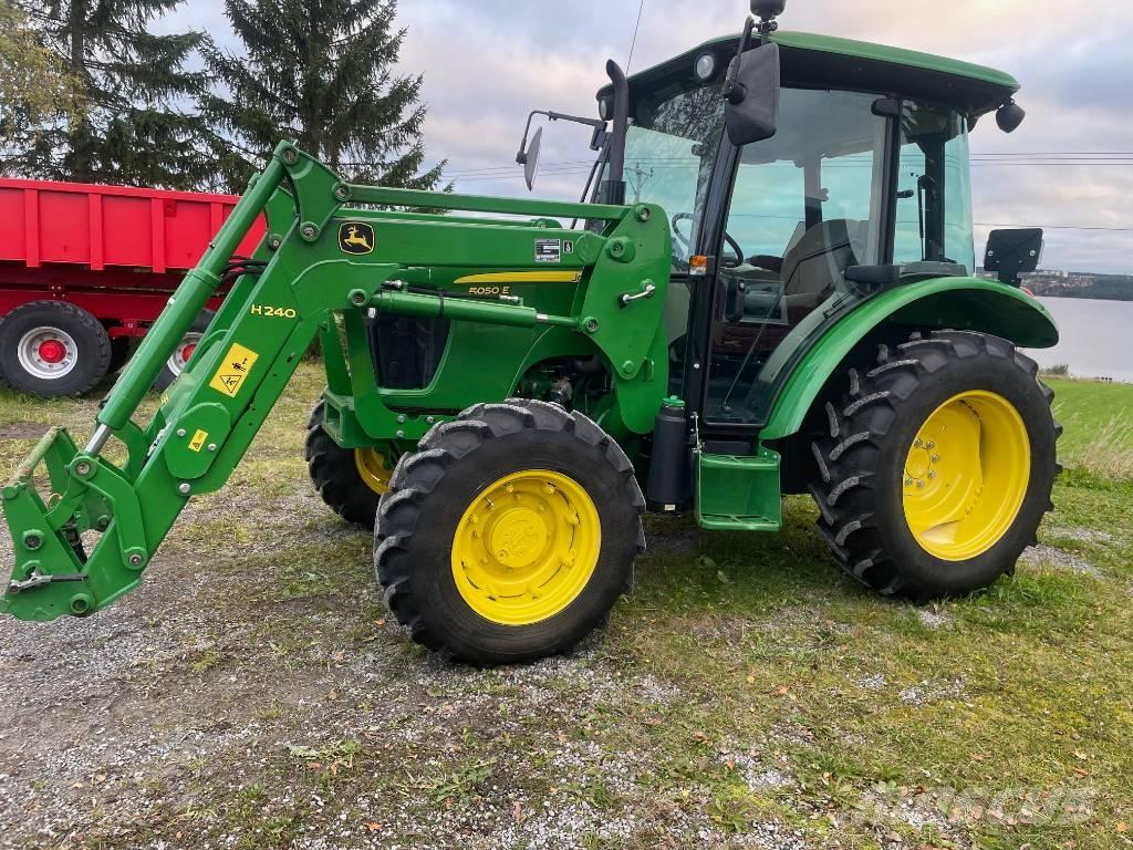 John Deere 5050E Tractoren