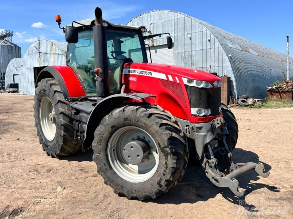 Massey Ferguson 8680 Tractoren