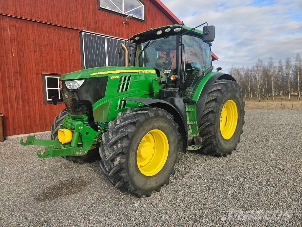 John Deere 6210 R Tractoren