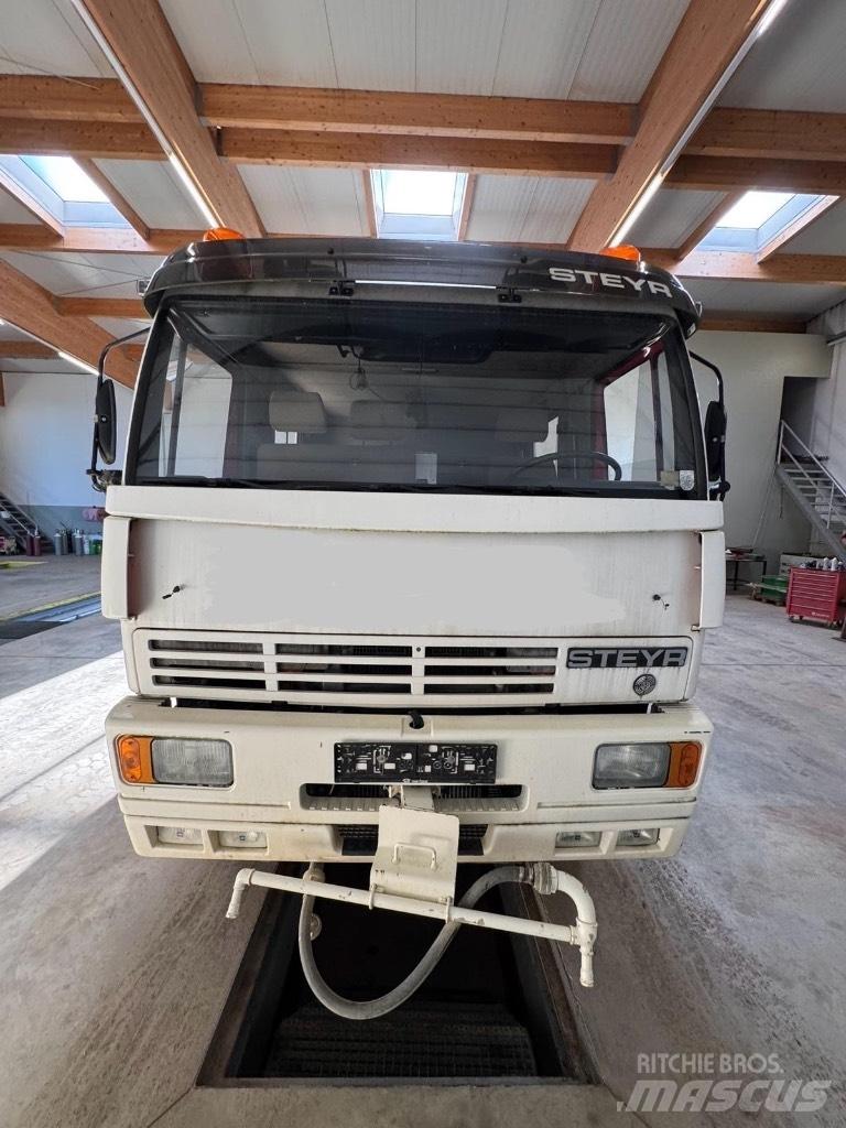 Steyr 13S21 Brandweerwagens
