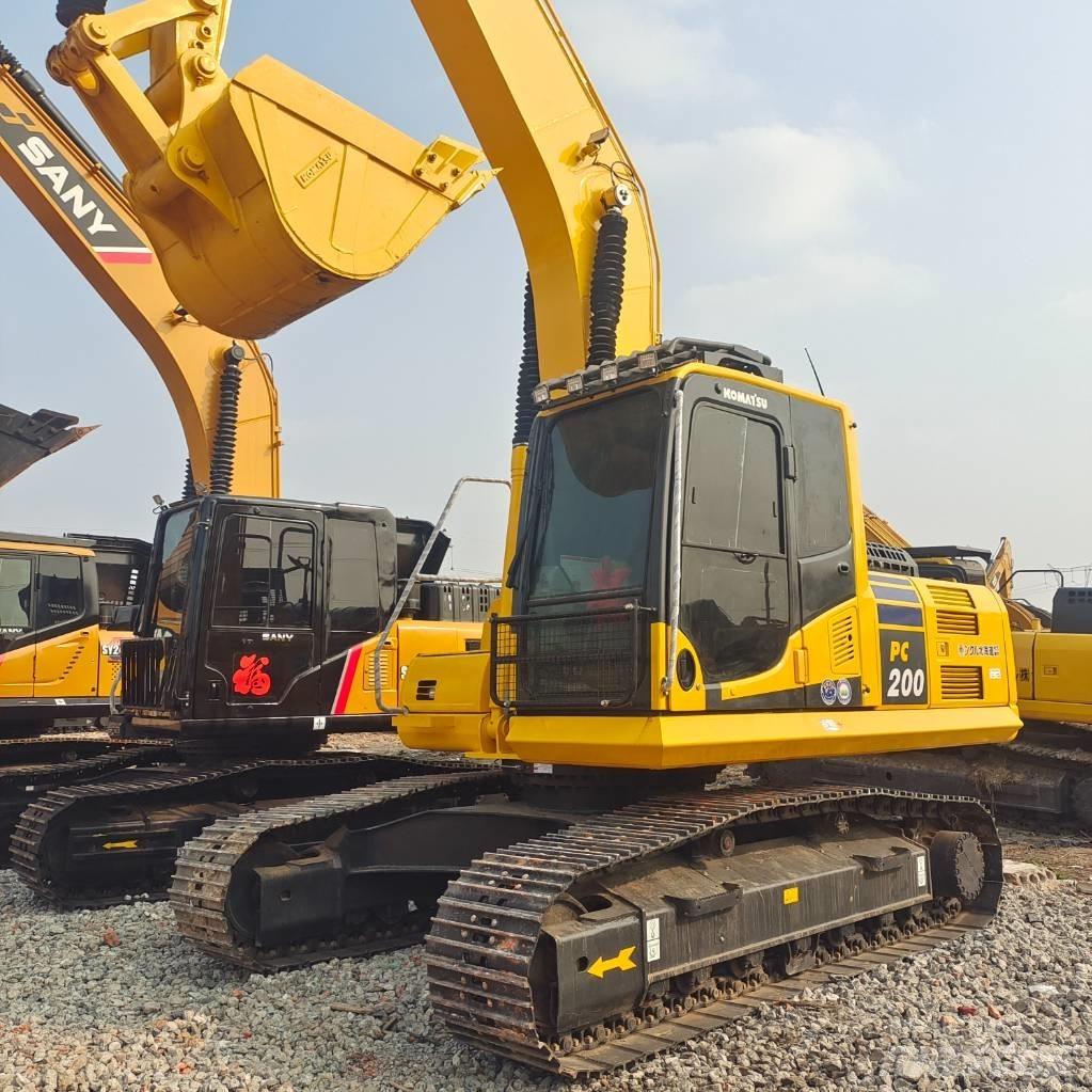 Komatsu PC 200-8 Rupsgraafmachines