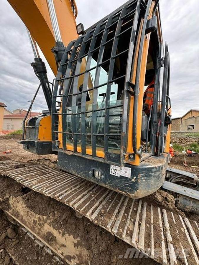 Hyundai HX235 LCR Speciale Graafmachines