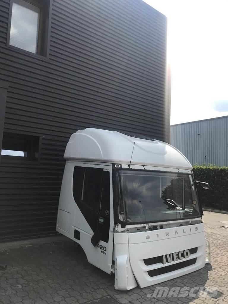 Iveco Stralis AT Cabine en interieur