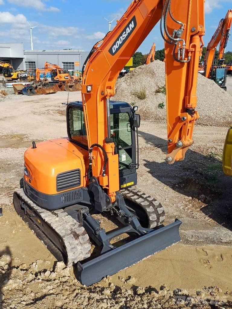 Doosan DX 85 R-3 Midigraafmachines 7t - 12t