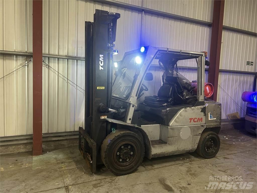 TCM J1F4A40LQ LPG heftrucks