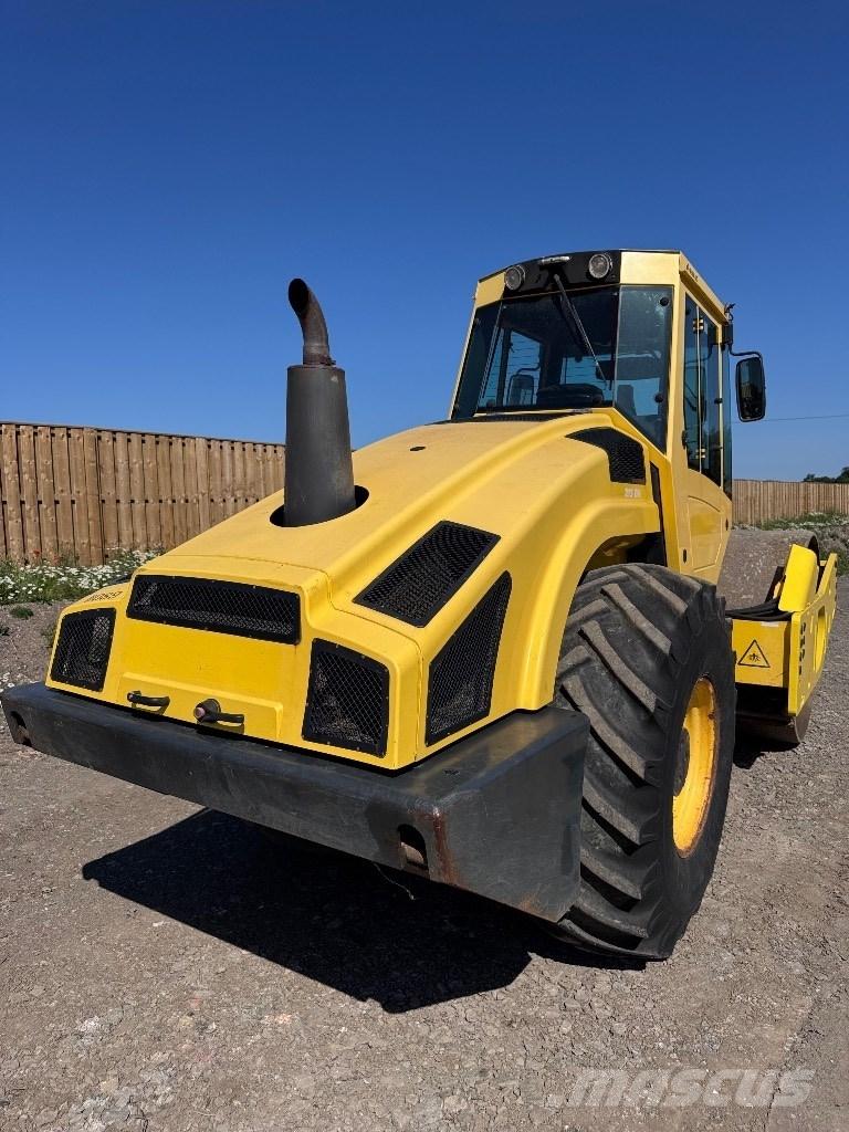 Bomag BW 213 D H-4 Trilrolwalsen