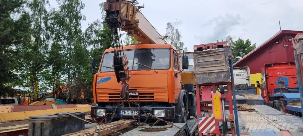Kamaz 53215 Kranen voor alle terreinen