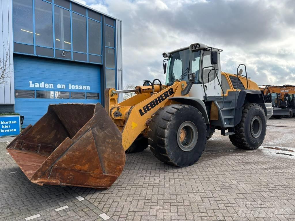 Liebherr L 566 Wielladers