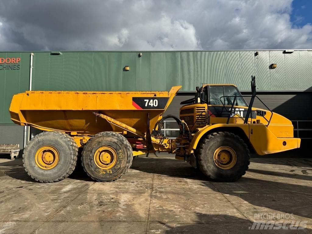 CAT 740 Mini Dumpers