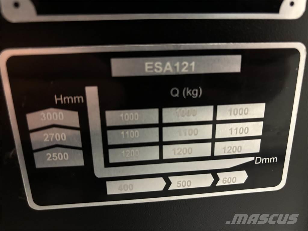ESA 121 Stapelaar meeloop