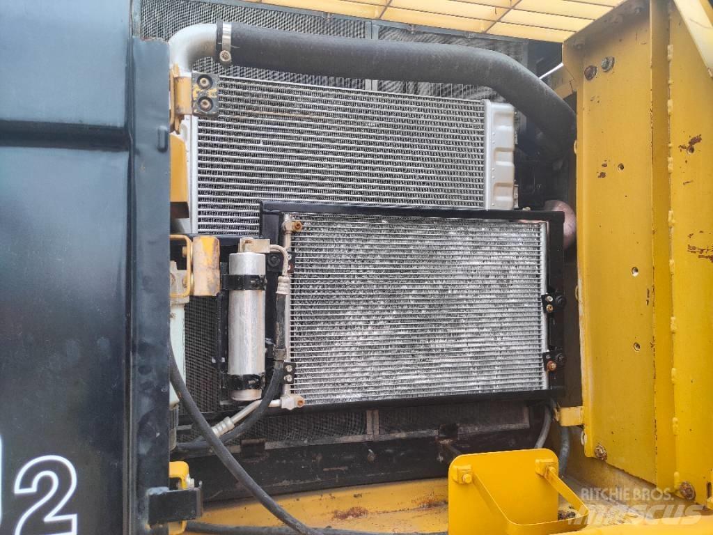 CAT 320 D Rupsgraafmachines