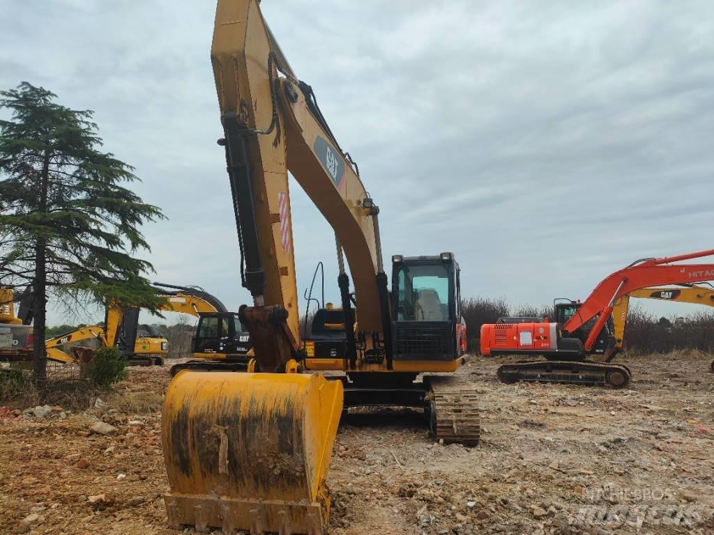 CAT 320 D Rupsgraafmachines