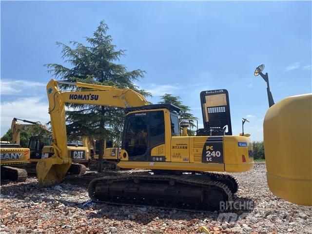 Komatsu PC240-8 Rupsgraafmachines