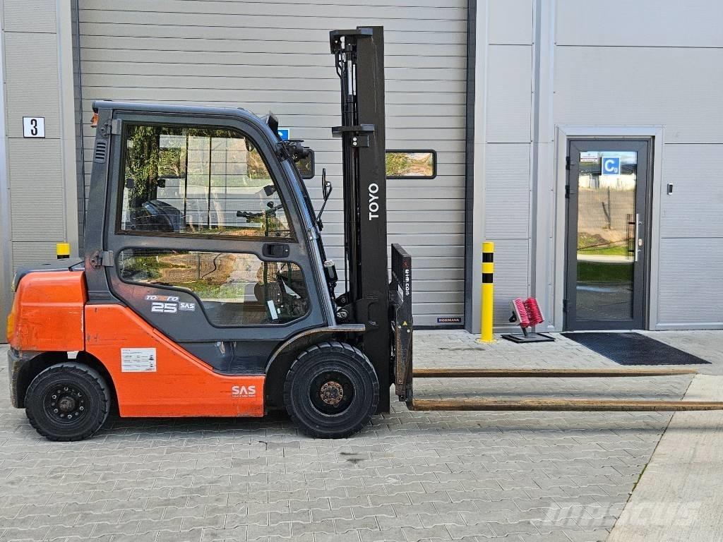 Toyota 8FDF25 Diesel heftrucks